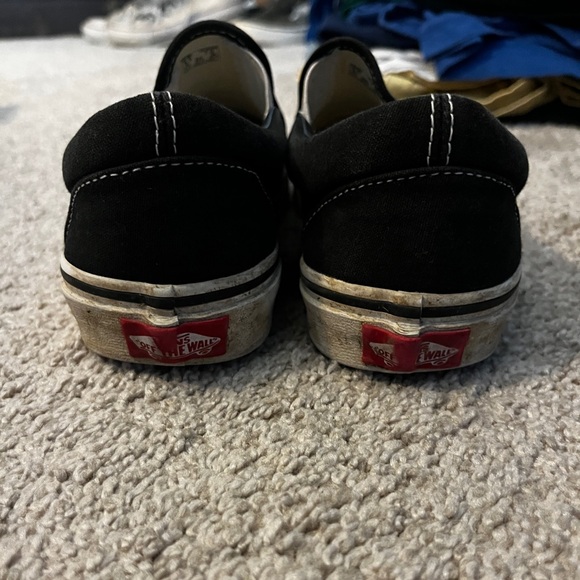 Vans Classic Slip-On Shoes - Picture 2 of 3